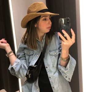 Meet your Posher, Elana